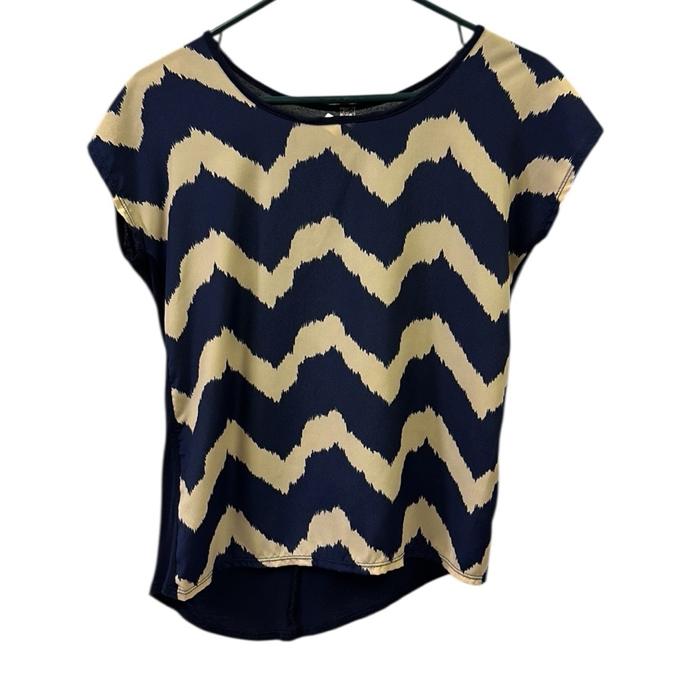 Bella D Rayon Blue and Cream Short Cap Sleeve Lightweight Tee Top Womens Small